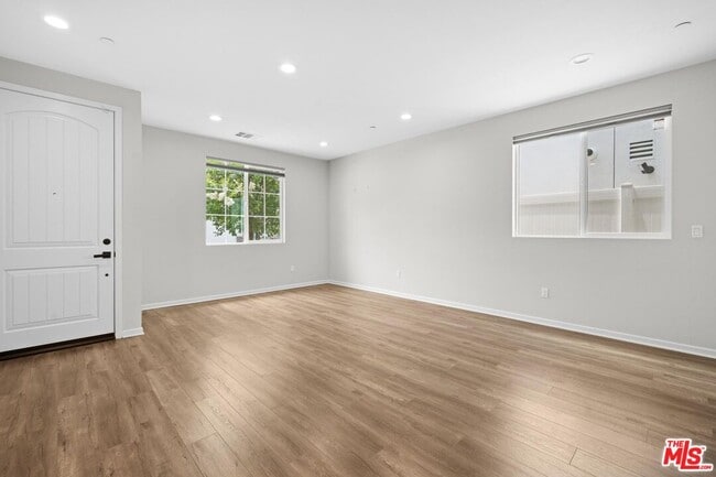Foto del edificio - 15603 Lilli Wy
