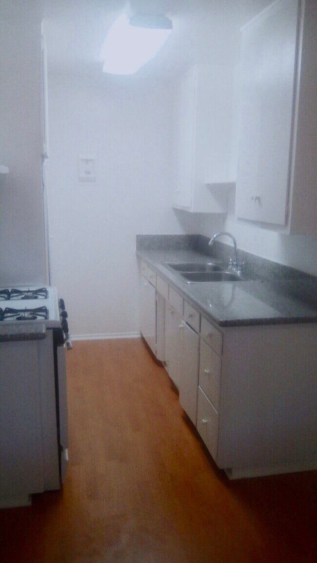 Foto del edificio - 1235 Boynton St