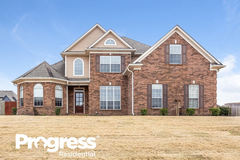 Primary Photo - 1275 Heritage Lake Dr
