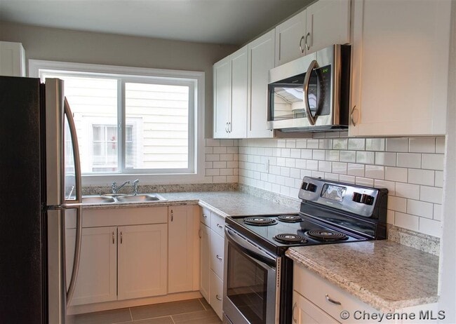 Building Photo - 3403 Hynds Blvd