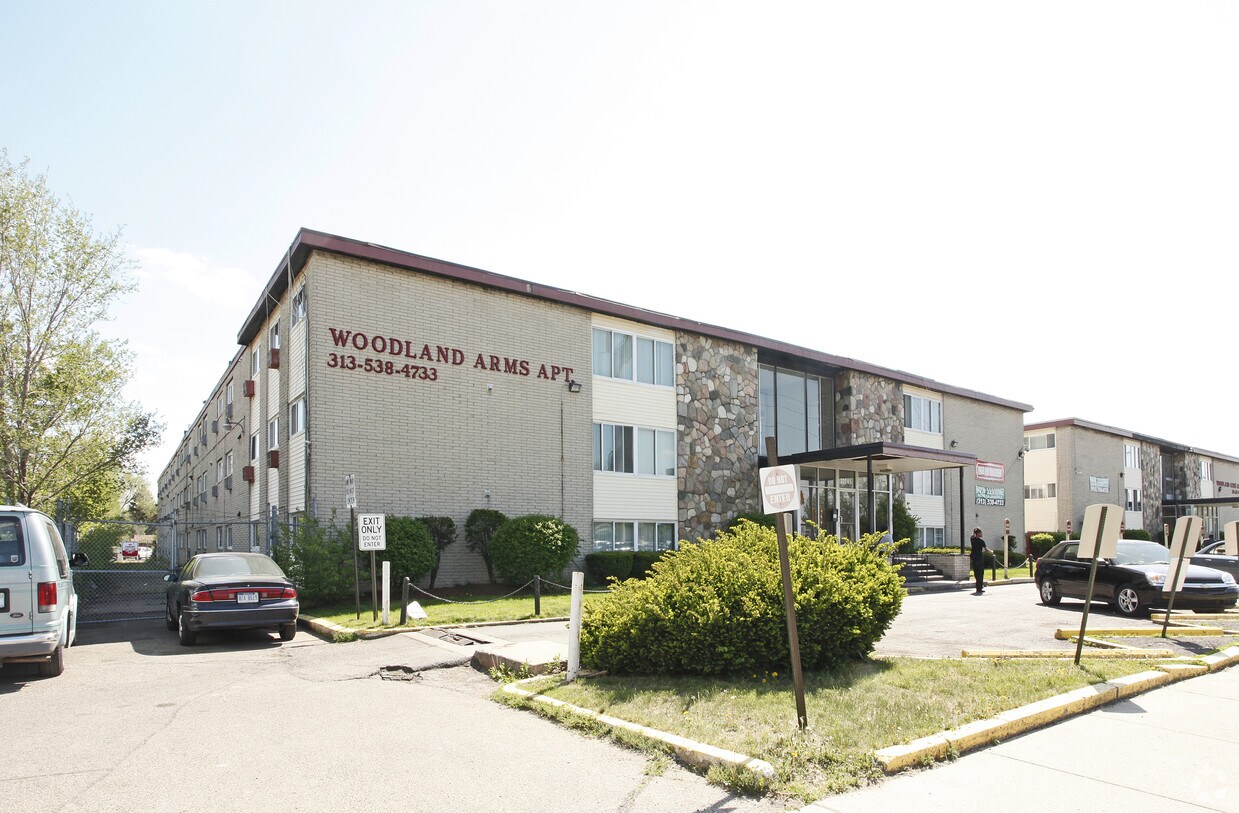 Woodland Arms Apartments Apartments in Detroit, MI