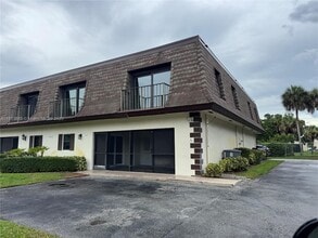 Building Photo - 9450 SW 61st Way