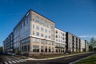 Building Photo - Logic at White Oak