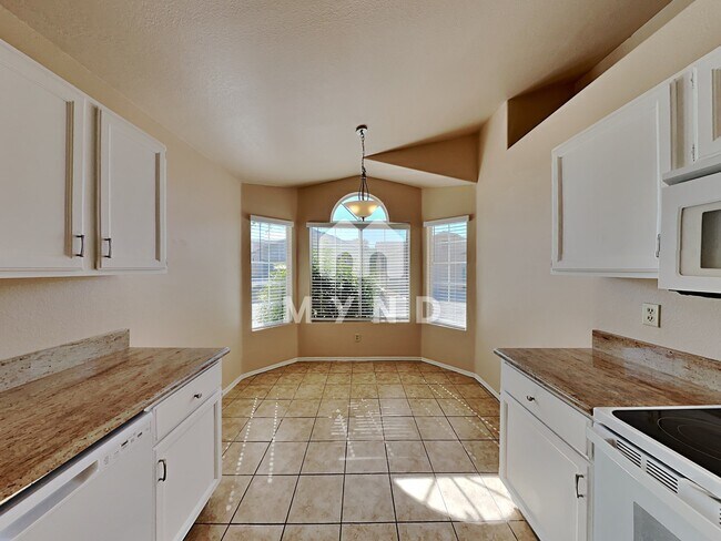 Building Photo - 3018 W Laquila Aerie
