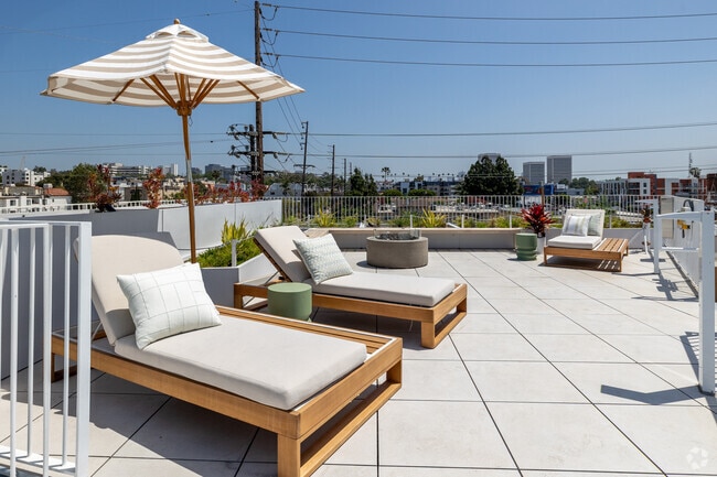 Rooftop - Comma Barrington