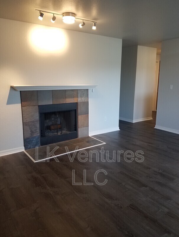 Building Photo - 1760 W Sunn Fjord Ln