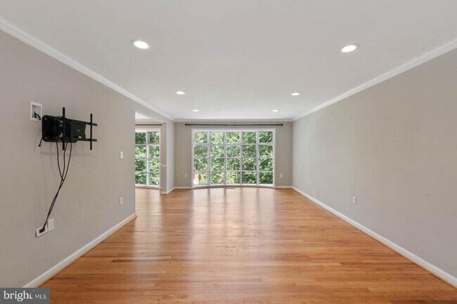 Foto del edificio - 2741 S Grove St
