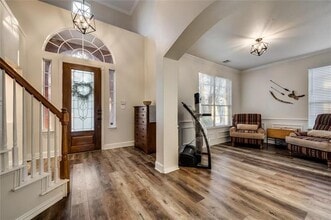 Building Photo - 2917 Newport Dr