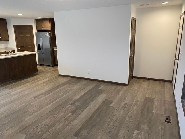 Foto del edificio - 3 Bedroom House in McLean!