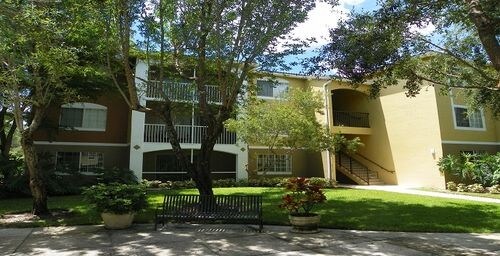 Building Photo - 2141 Vinings Cir