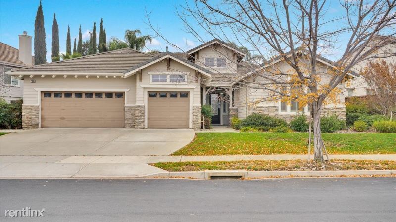 Primary Photo - 4 br, 3 bath House - 2636 Presidio dr