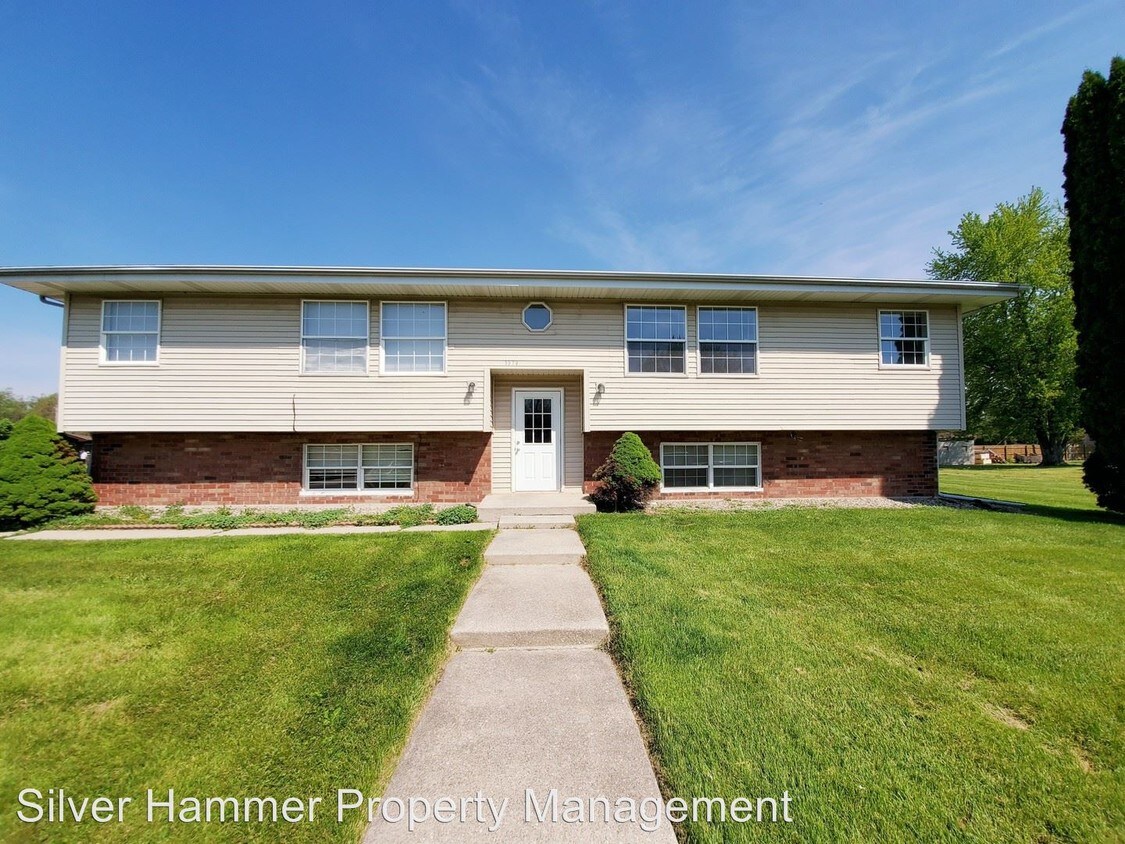 Primary Photo - 5576 Aspen Ave
