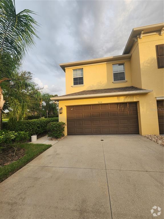 The Villages at Fox Hollow Apartments for Rent with a Garage Trinity