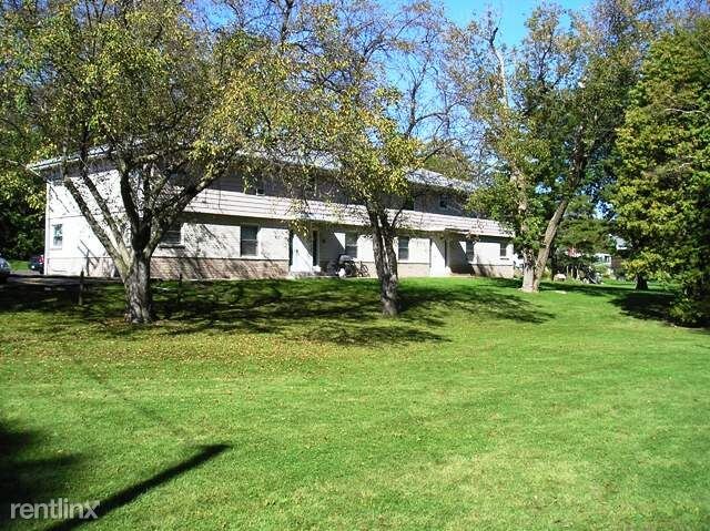 Primary Photo - 1424 E Main St