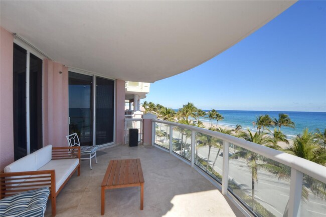 Foto del edificio - 2051 SE 3rd St