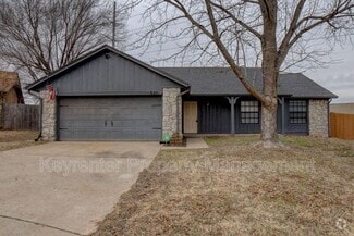 Building Photo - 520 W Roanoke St