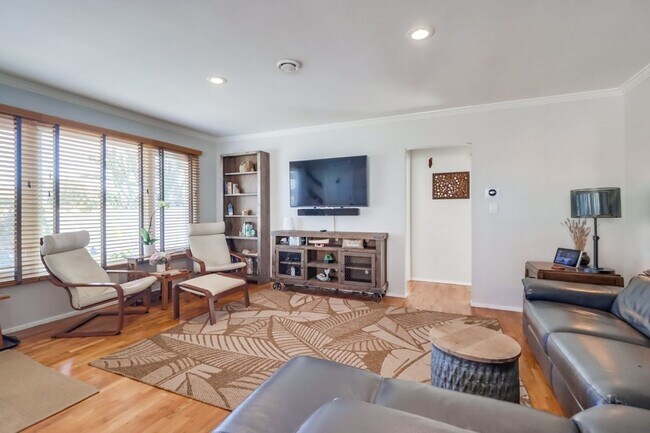 Building Photo - ***VACATION HOME AVAILABLE FROM FEBRUARY 1...