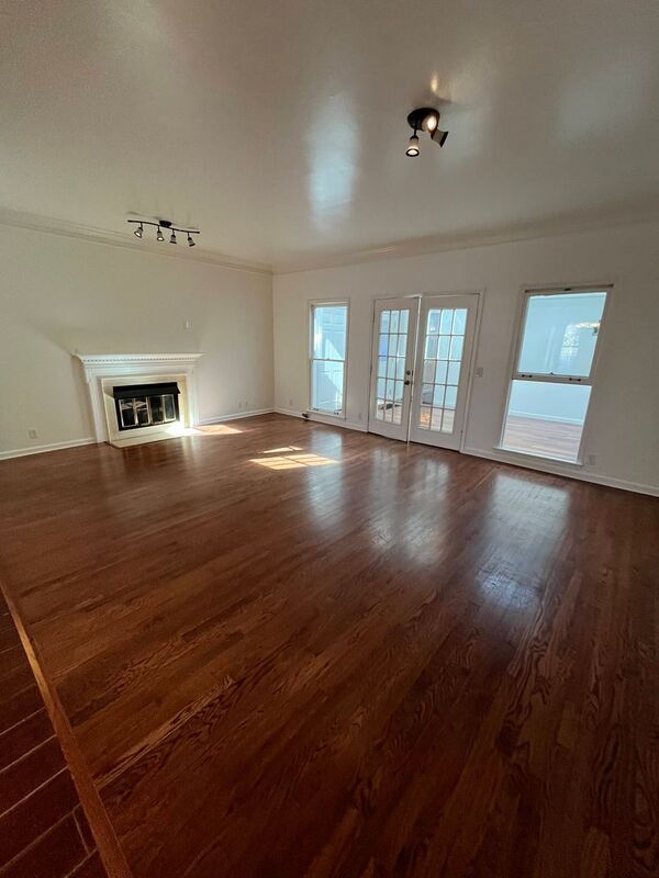 Foto del edificio - 105 Westover Park Ct