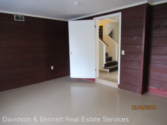 Building Photo - 2 br, 2 bath House - Ramona 5 Ave.