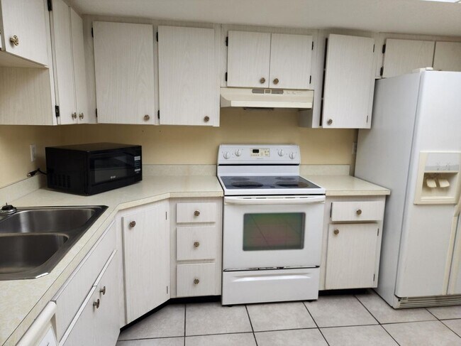 Foto del edificio - 4104 SE 12th Pl