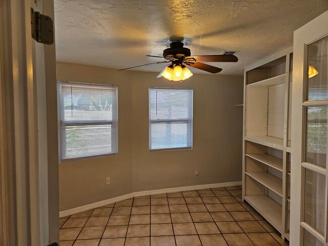 Building Photo - 3345 Trask Dr