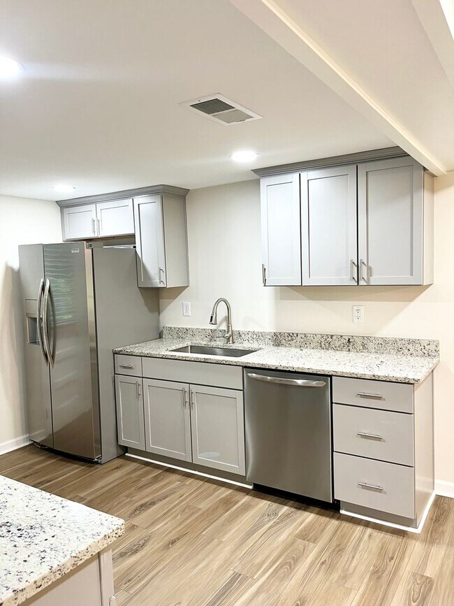 Foto del edificio - 4 bed 2 bath Effingham Home