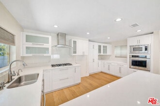 Building Photo - 21817 Providencia St