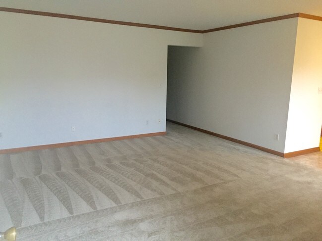 Building Photo - 1508 Blue Bonnet St