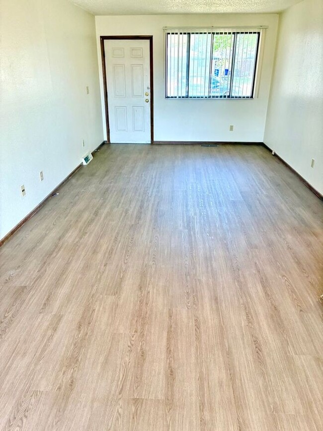 Photo - Cozy 2 Bedroom 1 Bath Duplex in West Loveland. Near Lake Loveland! House