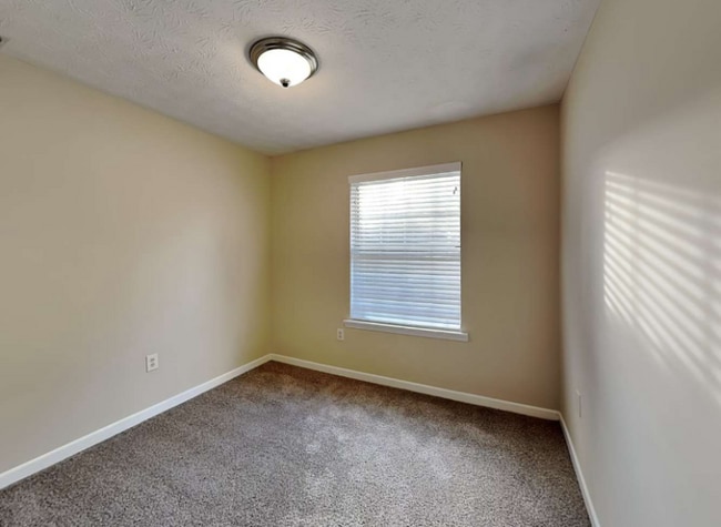 Foto del edificio - 50438 Tiffany Dr SE