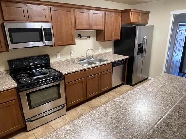 Foto del edificio - 563 E Good Hope Cir