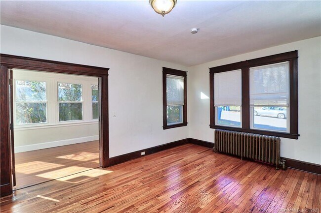 Foto del edificio - 276 Circular Ave