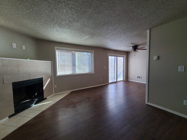 Foto del edificio - 22630 NE Schuyler St