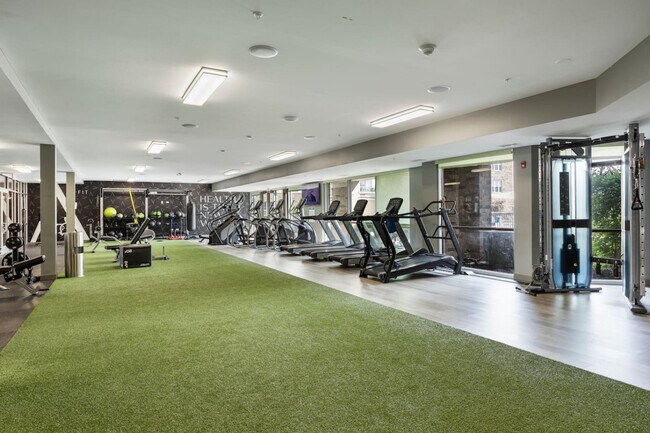 Foto del edificio - 28294 Ferry Rd