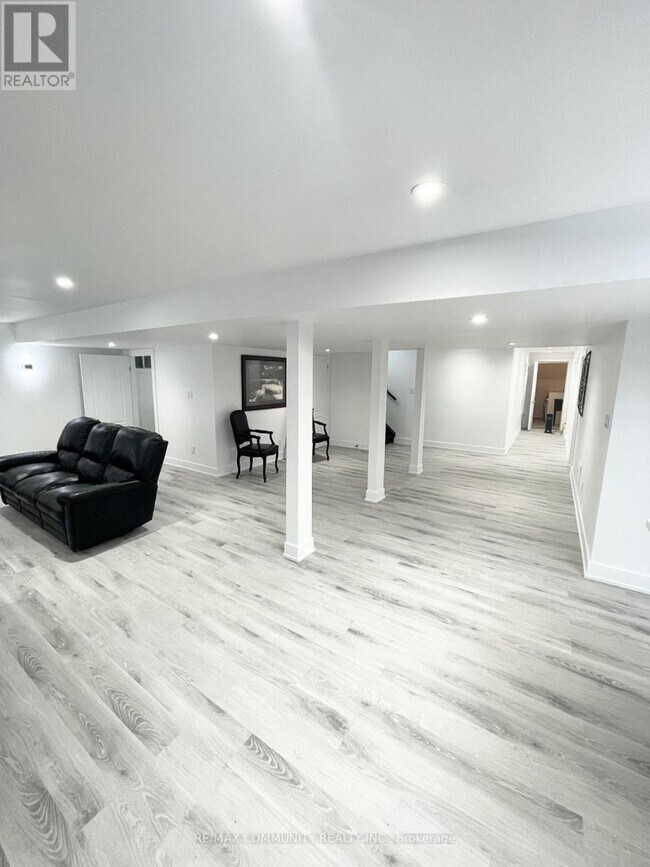 Photo du bâtiment - 103 Bartsview Cir