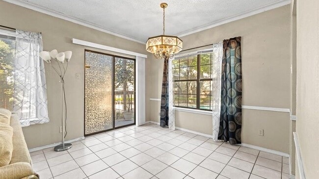 Foto del edificio - 8750 Park Ln