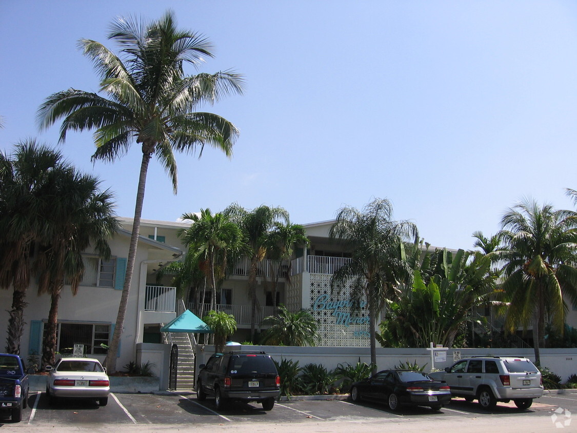 Building Photo - Bayview Manor Apartments