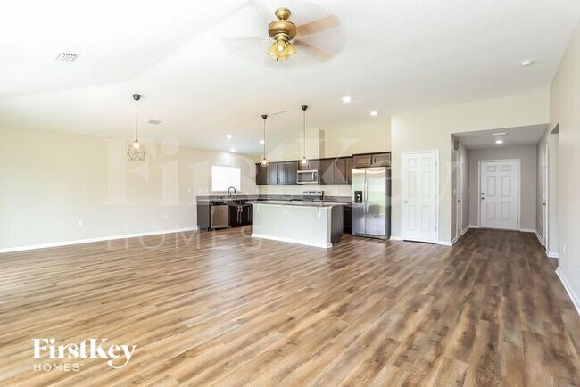 Foto del edificio - 12554 Lake Taylor Lane