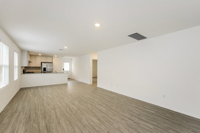 Foto del edificio - 8810 McCoy Pass