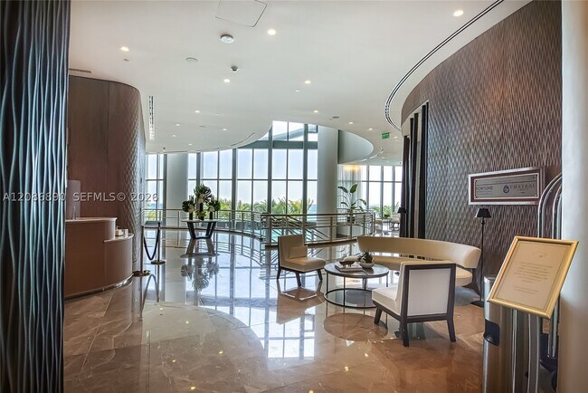 Foto del edificio - 15701 Collins Ave