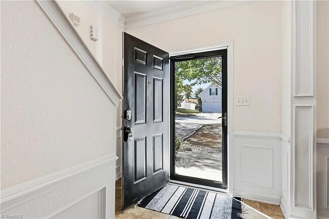 Building Photo - Earn Wealth While Leasing - Like a Homeowner - Lease to Own