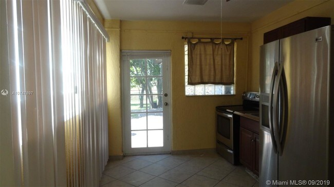 Building Photo - 4101 Fox Trail