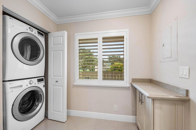 Foto del edificio - 7286 Huntington Ln