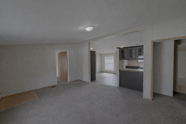 Building Photo - 247 Laurel Leah