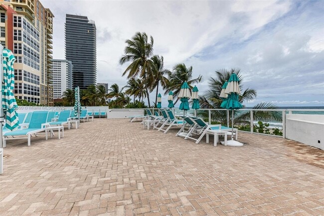 Foto del edificio - 3140 S Ocean Dr