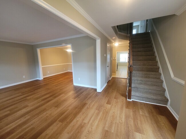 Foto del edificio - 5333 Kindlewood Dr
