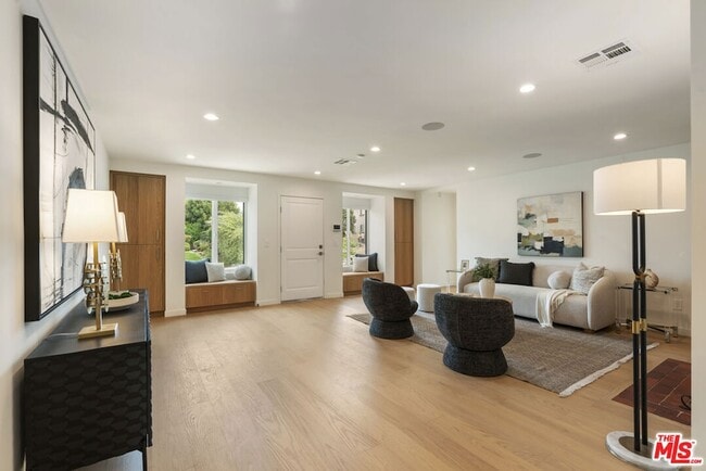 Photo - 3815 S Cochran Avenue Unit House