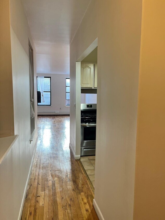 2611 Frederick Douglass Blvd Unit 3G, New York, NY 10030 Room for