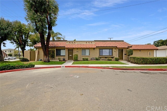 Building Photo - 900 N Harbor Blvd