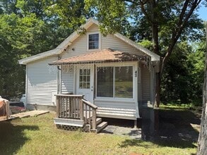 Building Photo - 43 Walpole Terrace